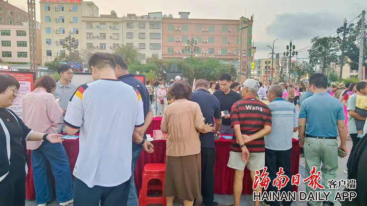 乐东2026年“春风行动暨就业援助季招聘会”启幕 多方联动汇聚44家优质企业，带来近500个就业岗位